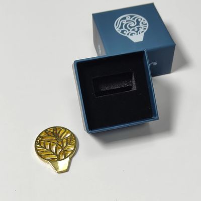 2024年 新しいデザイン カビアール 缶開き器 ギフトボックス 鍵 ギフトボックス ロゴ 50x50x38mm