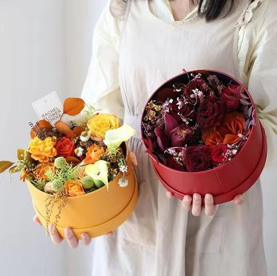 本物の保存されたローズ硬紙 ギフトボックス 円形と四角形の花箱 リボン付き